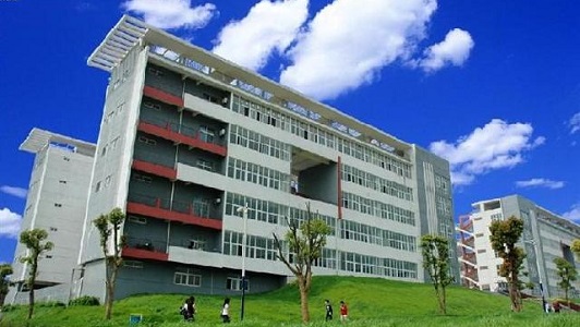 青衣江技工学校