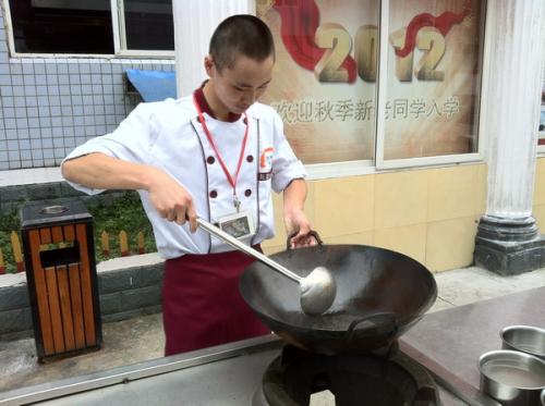 成都中专学厨师有没有前途呢,成都中山职业技术学校