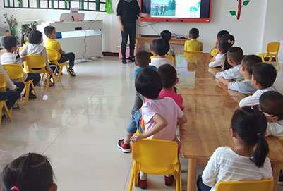 选择重庆幼师学校的双语幼师怎么样