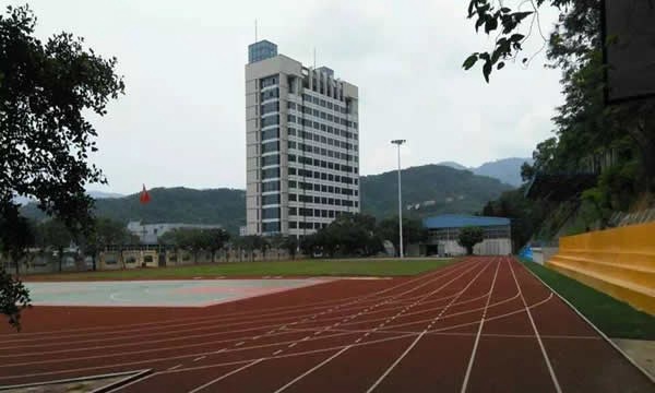 福建铁路机电学校博厚楼