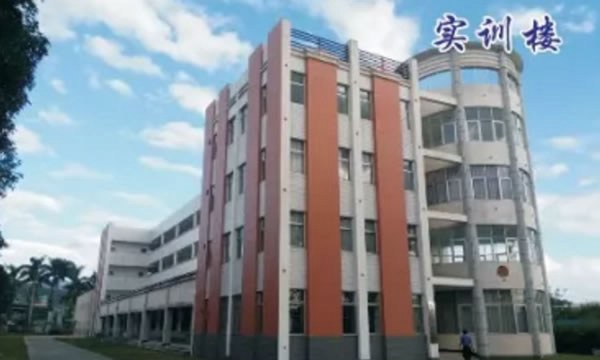 长泰职业技术学校公寓