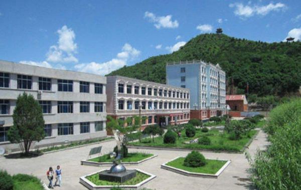 福建闽北卫生学校办公楼