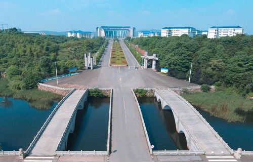 岳阳职业技术学院