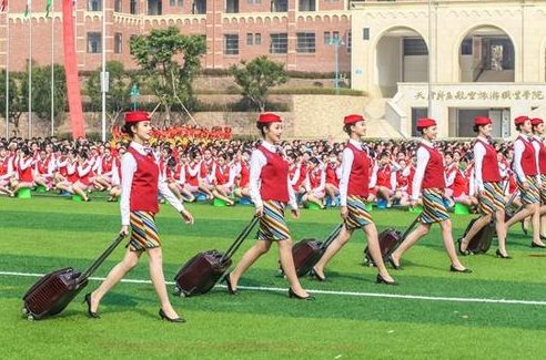 成都天府航空学院学费多少_收费标准