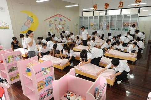 成都公办职业学校幼师学校排名