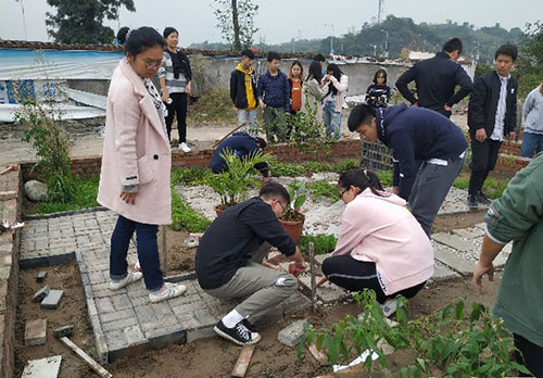 重庆建工学院专业实训现场